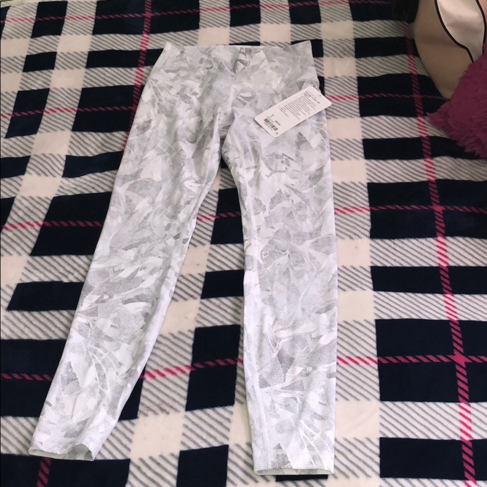 Brand New Lulus Size 6 Make Offers!!!